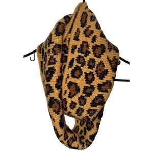 Betsey Johnson Cheetah Infinity Scarf Muffler Knit Animal Print Leopard